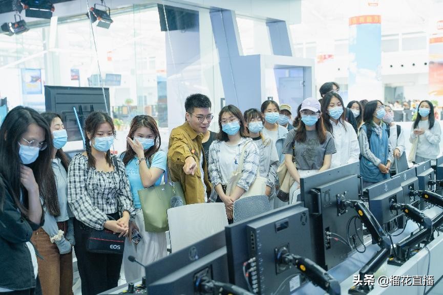 再建校媒合作“朋友圈”永利集团师生参观西安广播电视台